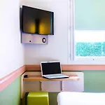 Ibis Budget Hotel 2*