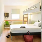 Ibis Budget Hotel 2*