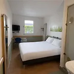 Hotel Ibis Budget 2*