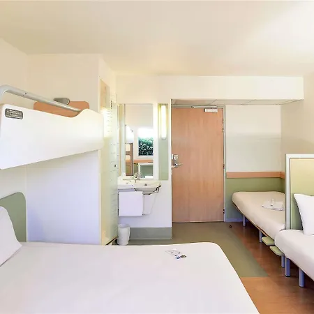 Ibis Budget 2* Иссуар