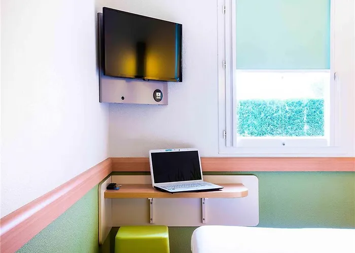 Ibis Budget Hotel 2*